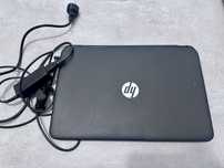 Laptop HP L8B62ES z ładowarką i Windows 10