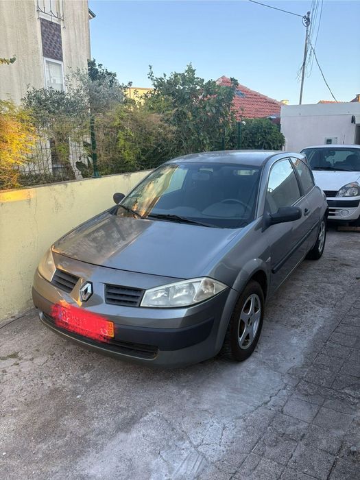 Carro do ano 2003 Renault Megane 2