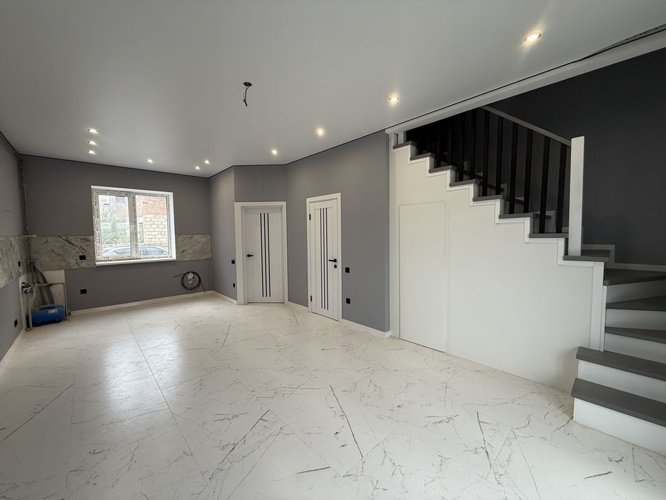 Таунхаус з готовим ремонтом 80м2 ТОП Локація від Забудовника