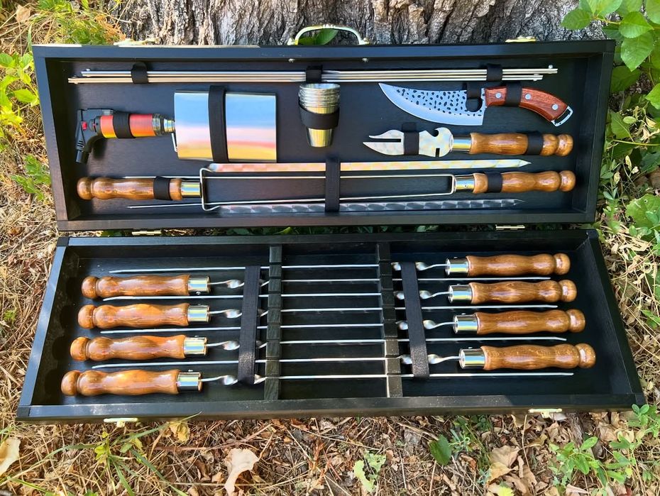 Подарункові набори шампурів.