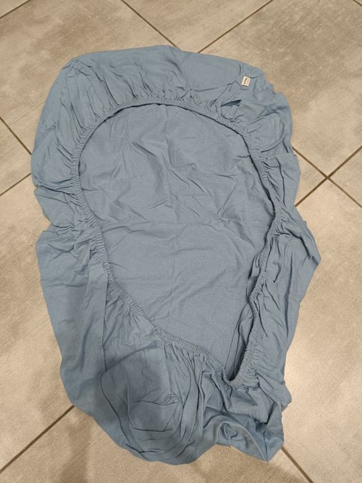 Нове простирадло на резинці 120х60