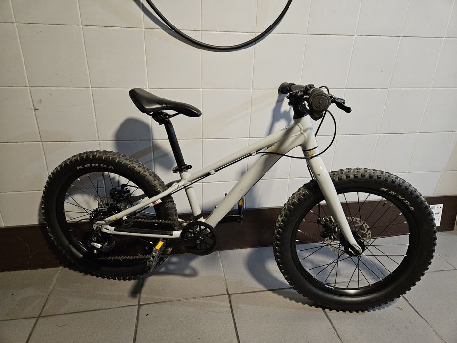 Giant STP Roda 20 Travões Disco Excelente estado