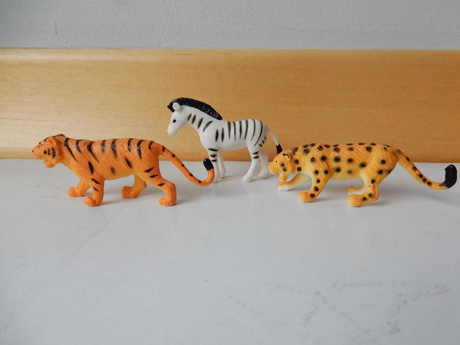 Zestaw - figurki zwierząt: tygrys, niedźwiedź, zebra, gęś, żółw