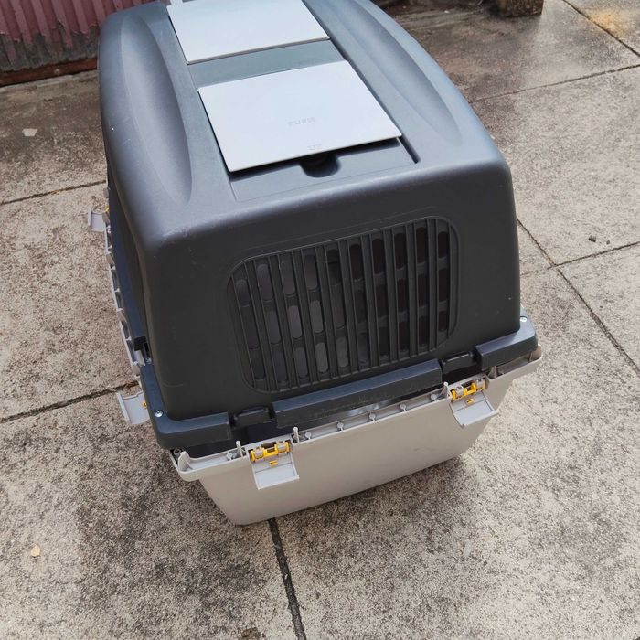 Caixa Transportadora para Animais L – Como Nova IATA