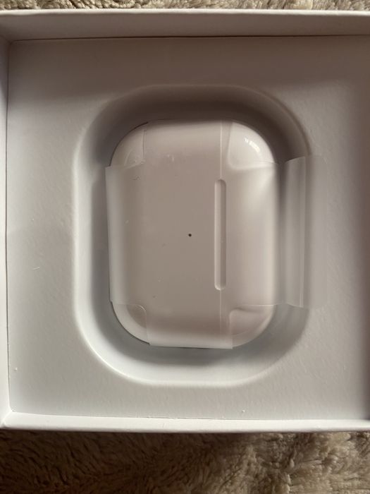 Apple AirPods Pro 2-го поколения (с разъёмом USB‑C)