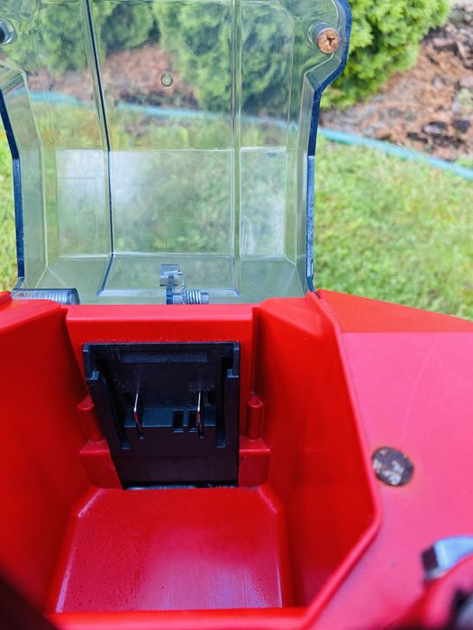 Сівалка-розкидувач акумуляторна Einhell X-Change GE-SR 18/22