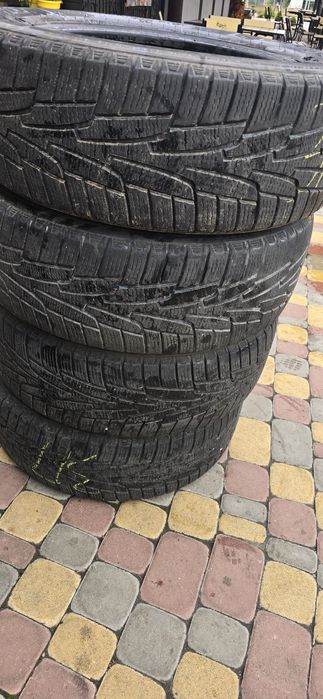 Продам ризину 235 60 18