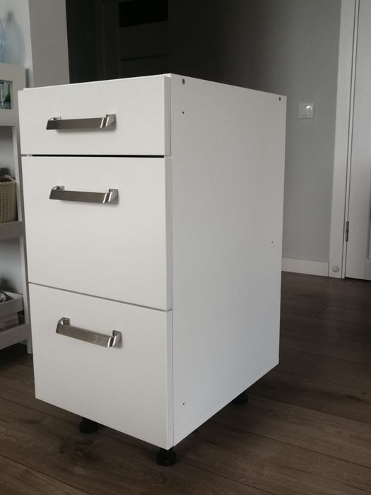 Меблі для кухні.  Три висувні системи Tandembox- Blum