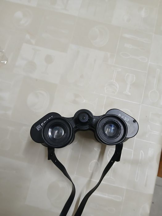 Binóculos  novos