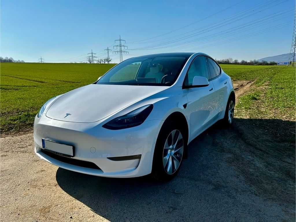 Tesla Model Y Long Range Dual Motor AWD