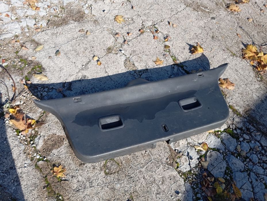 Plastik tapicerka Klapy bagażnika tył tylna Volkswagen Polo 4 IV 9N