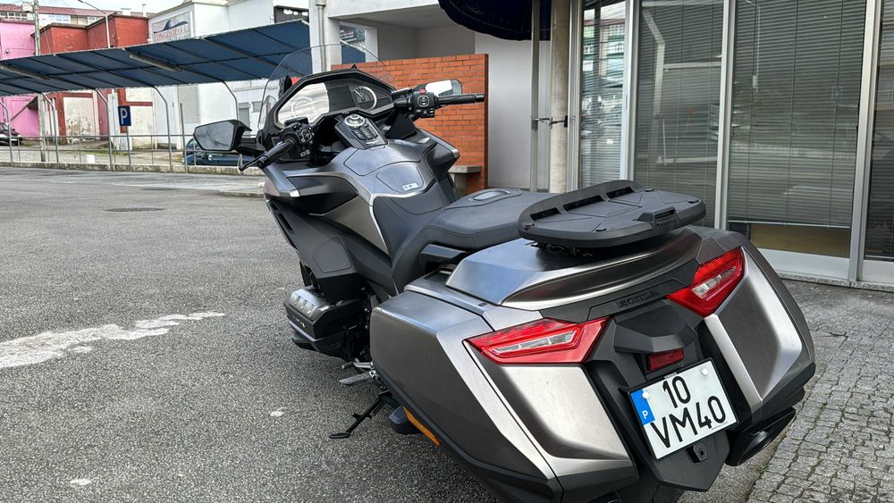 Moto Gold GL 1800cc