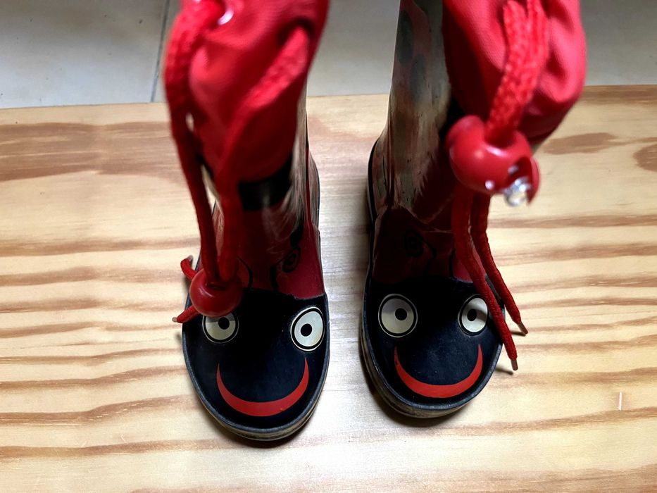 (NOVO) Galochas Joaninha - Tamanho 19/20