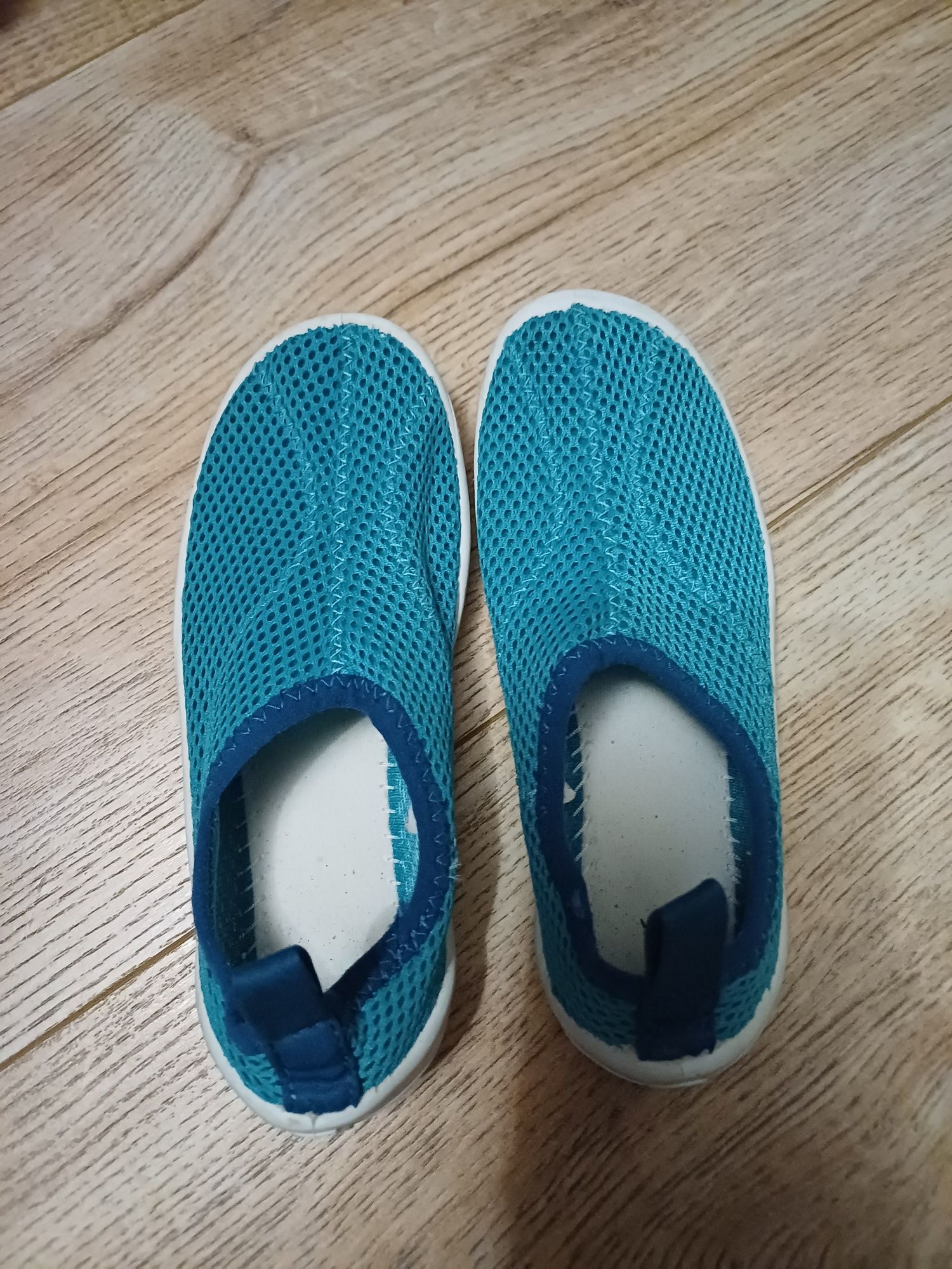 Buty do pływania 28/29