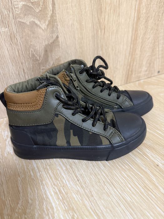 Осіннє взуття на хлопчика