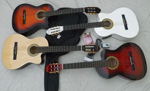 Guitarra clássica eletrificada - modelo cutaway nova