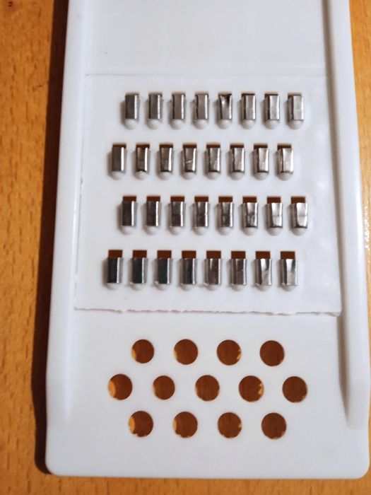 Приспособление для морквы по-корейски (Украина).