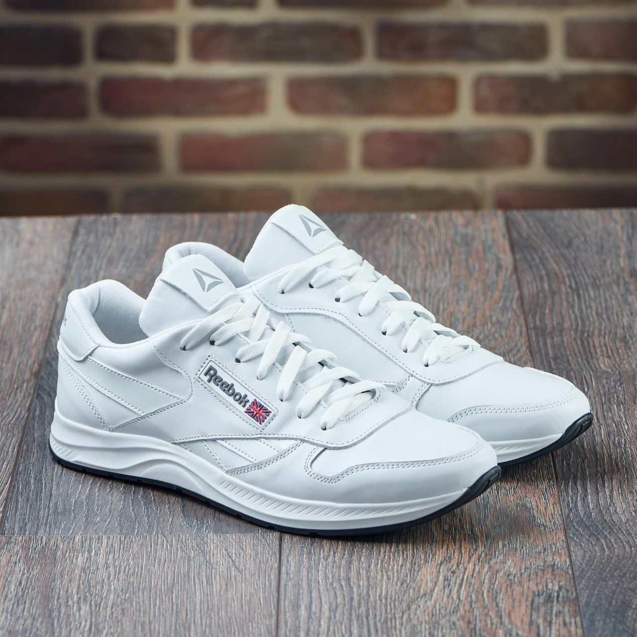 Кроссовки Reebok 40-45 кожа