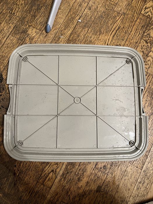 Туалет,лоток,поддон для котів із сіткою.Stefanplast 10