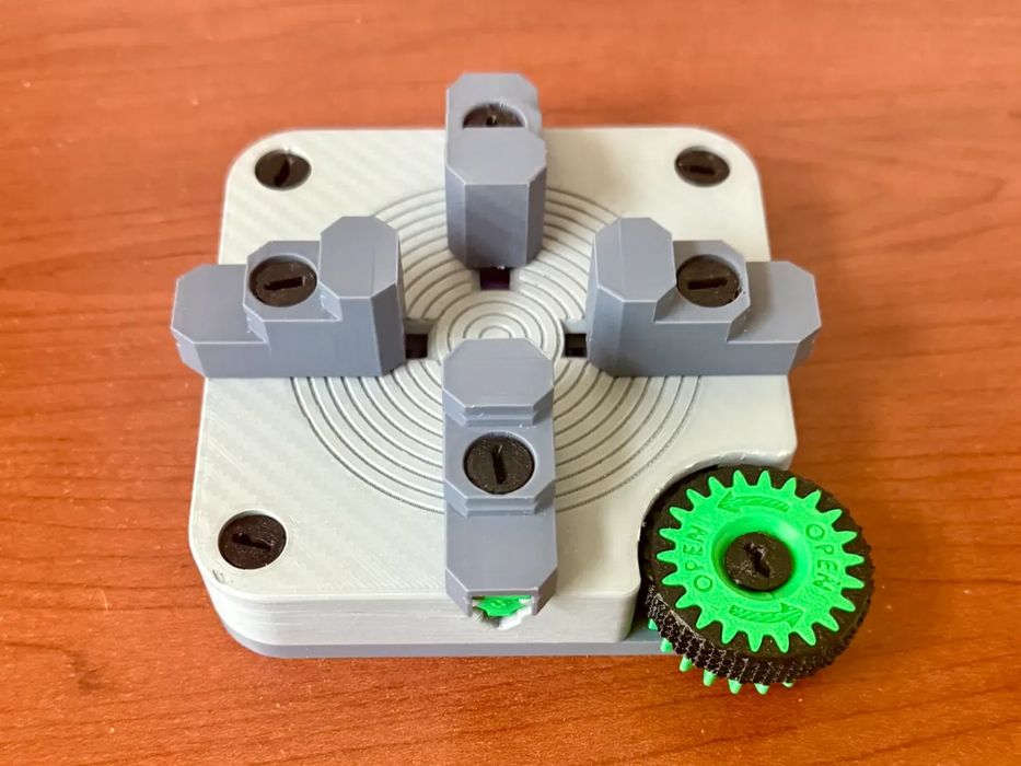 Mordente Ajustável para 2 ou 4 Garras (100% Imprimível)