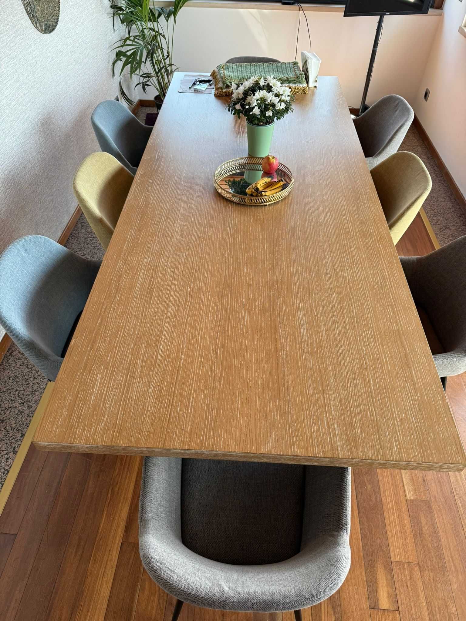 Mesa de jantar 8 lugares