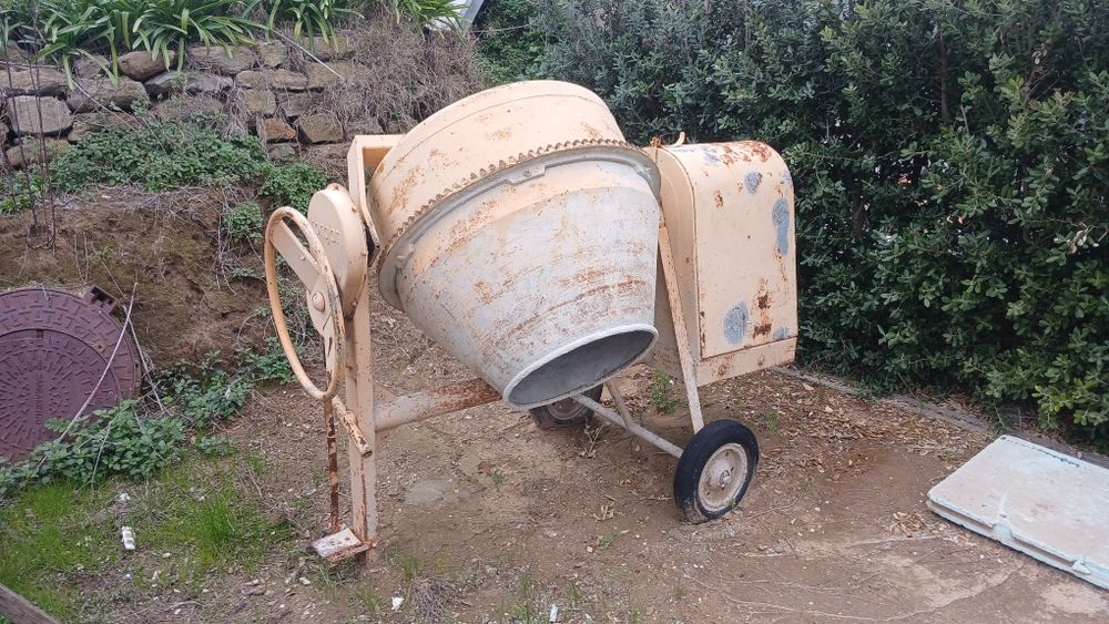 Betoneira monofásica