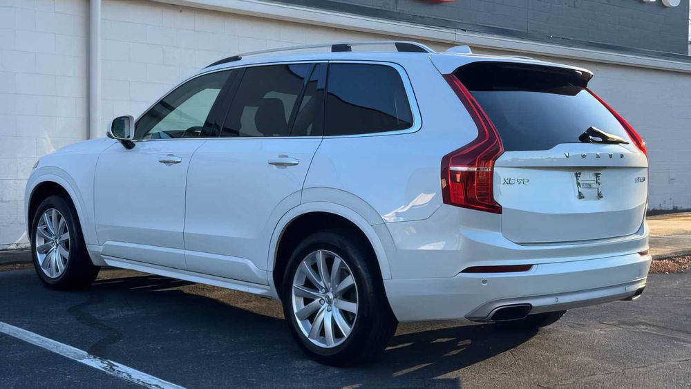 Volvo XC90      2016