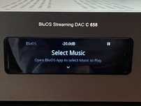 NAD C658 Pré-amplificador e Streamer