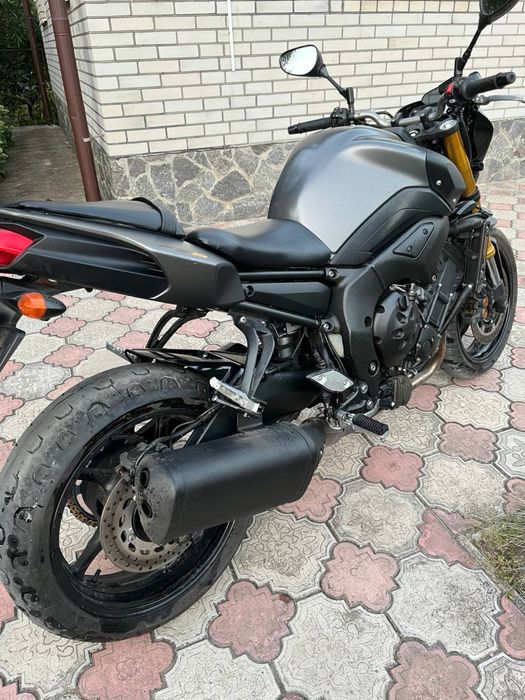 YAMAHA FZ 800 мотоцик стріт