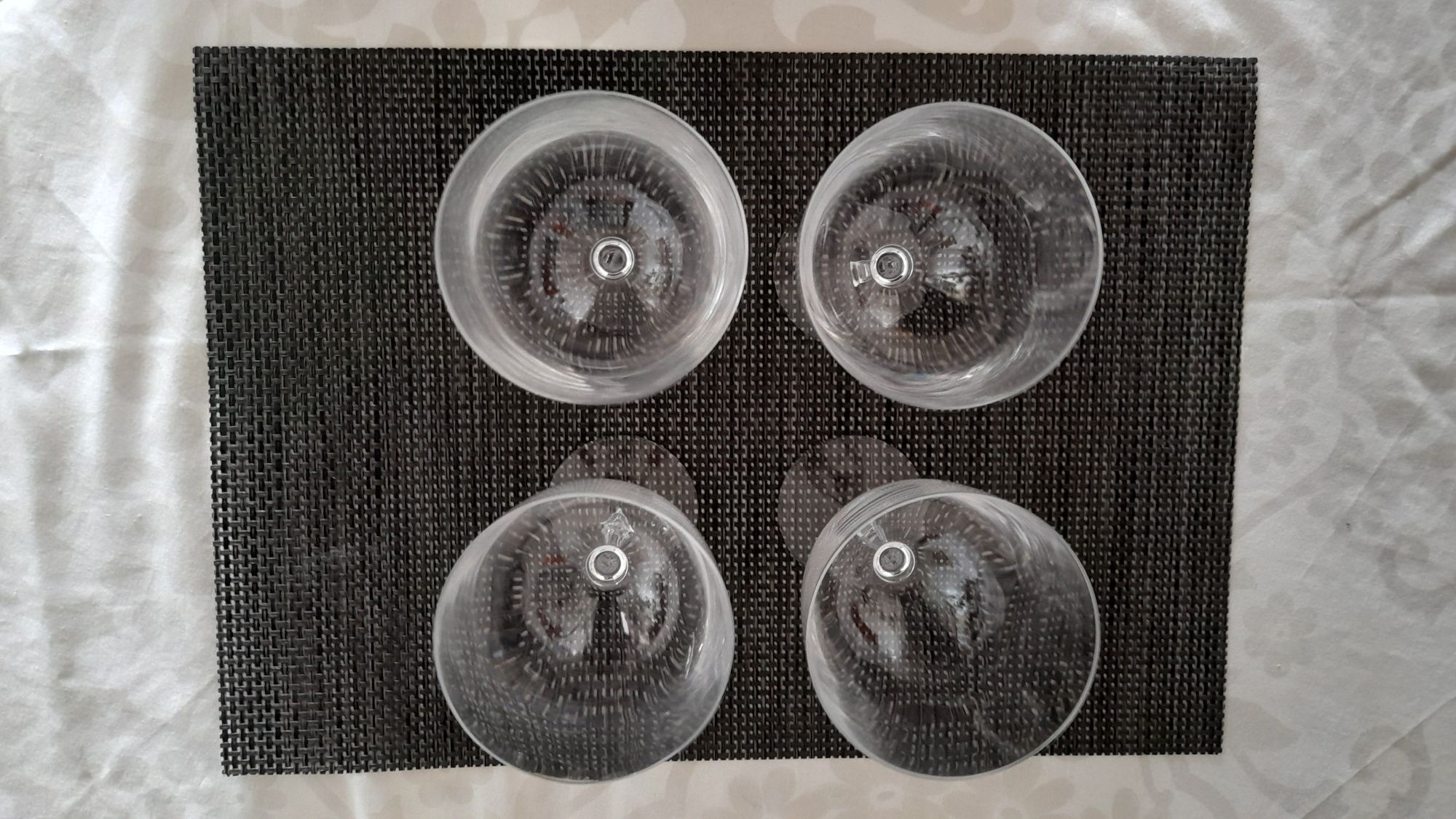 4 Copos de Agua de Cristal