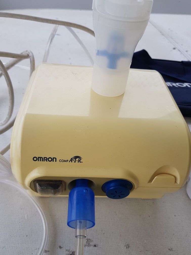 Nebulizador omron modelo NE-C-28E