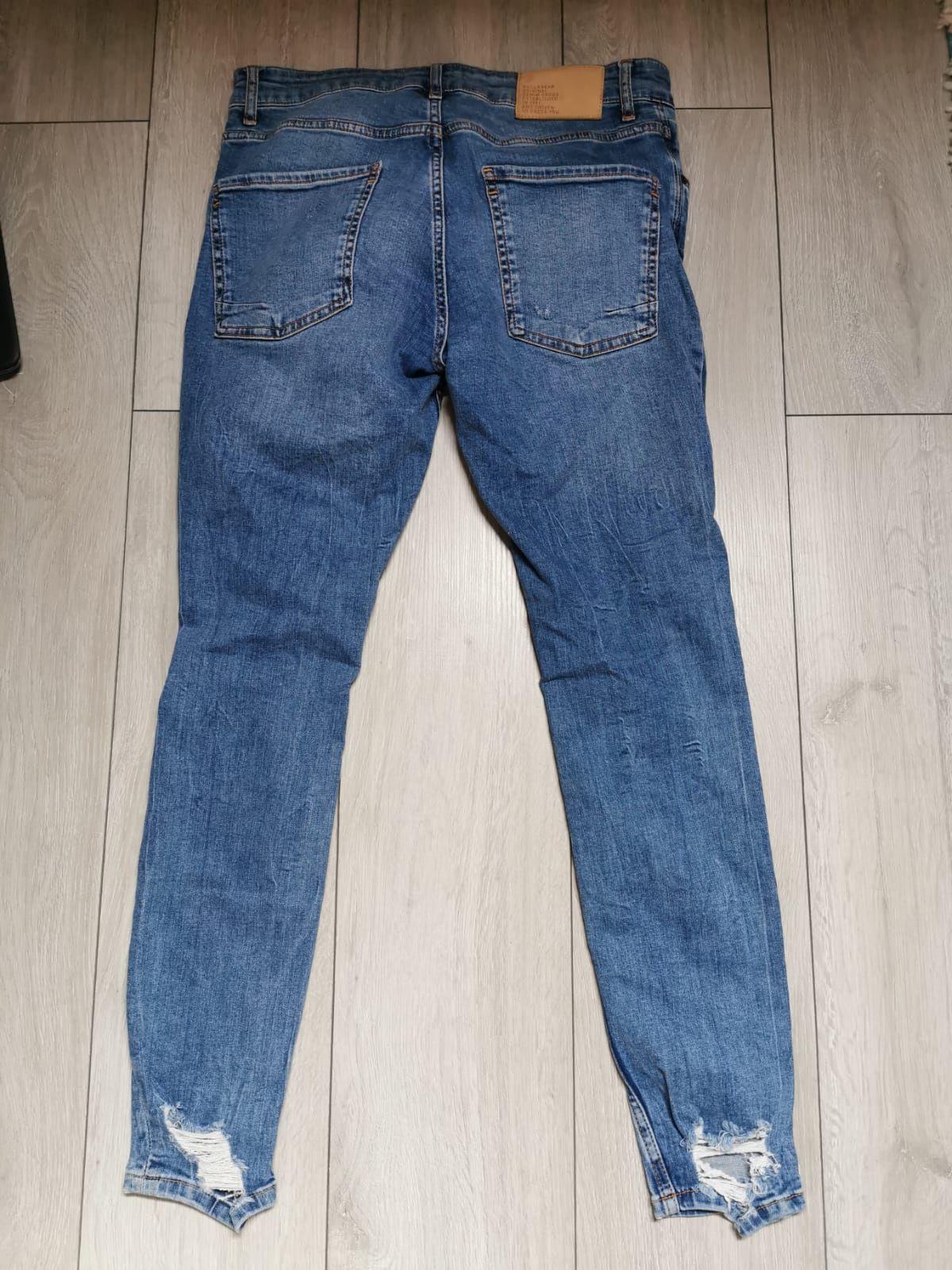 Nowe Jeansy Pull&Bear, spodnie rurki, slimfit, z dziurami