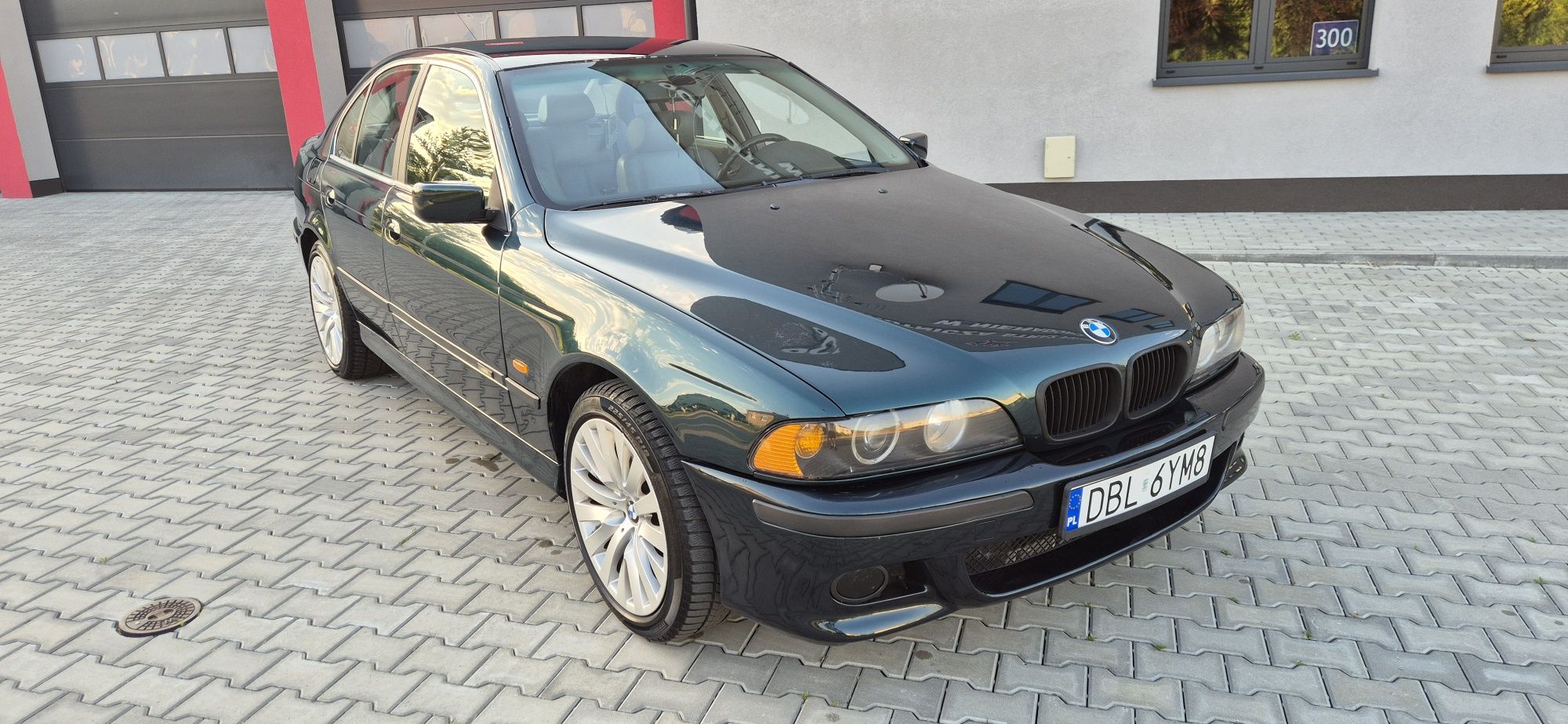 BMW E39 2.8i + LPG Mpakiet sportsitze klima alu 18"