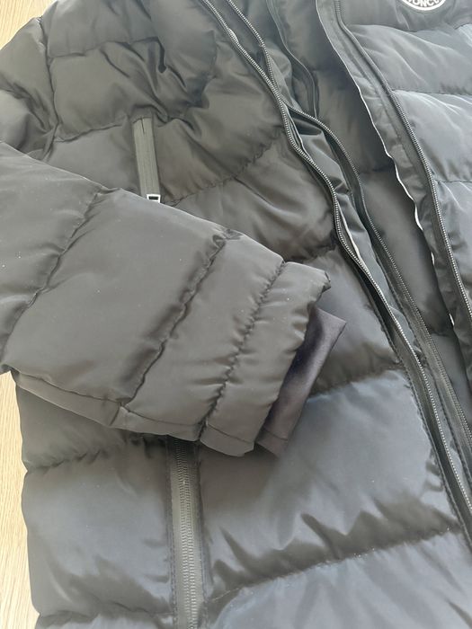 Czarna kurtka Moncler męska