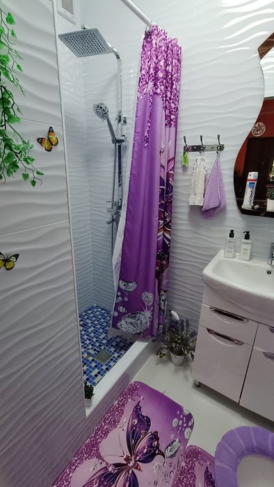 Оренда будинку з басейном на Роші