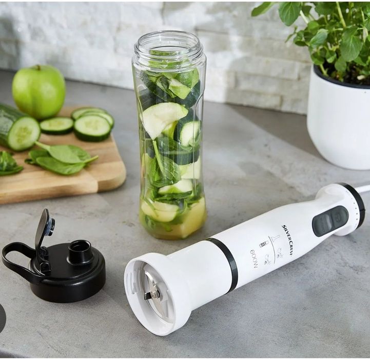 Kit liquidificador com varinha novo ler anúncio