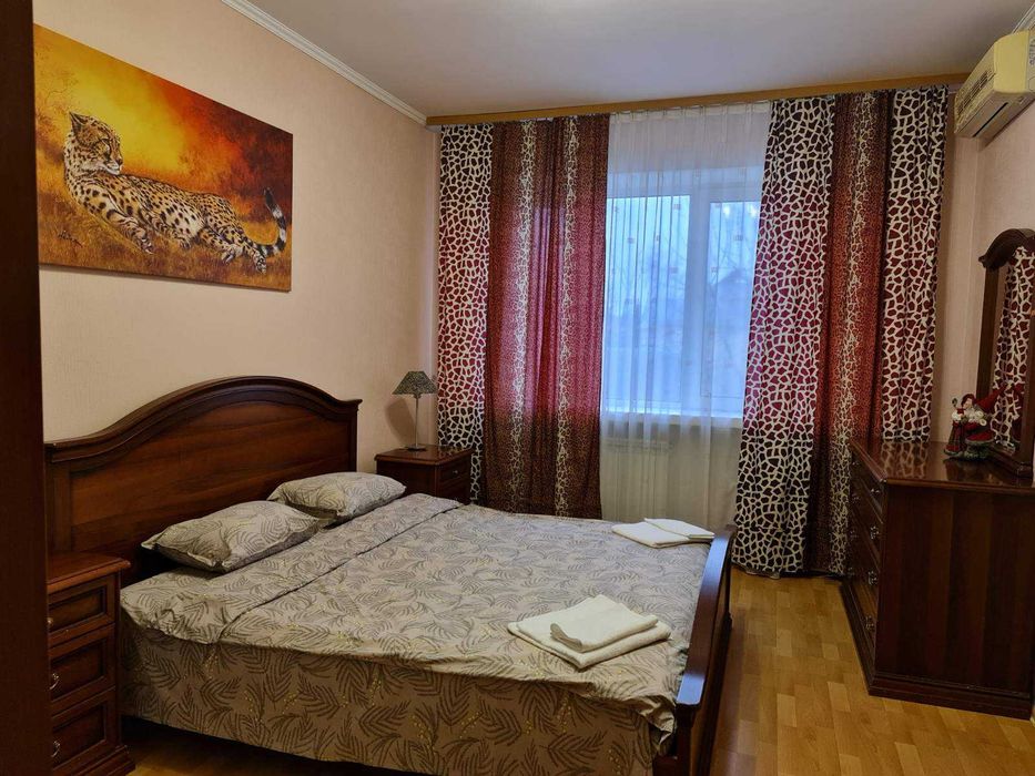 Дом 300кв. Бассейн с подогревом. Сауна, джакузи, бильярд.