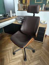 Fotel biurowy brązowy obrotowy Mebel-Partner odcienie brązu