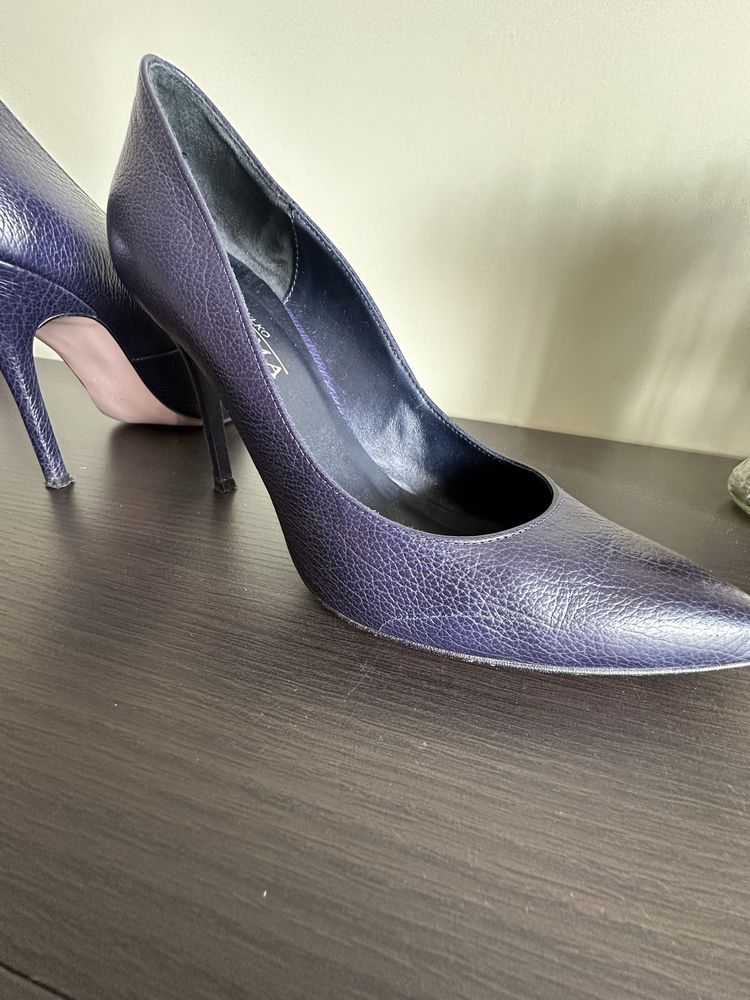 Buty na obcasie Ryłko