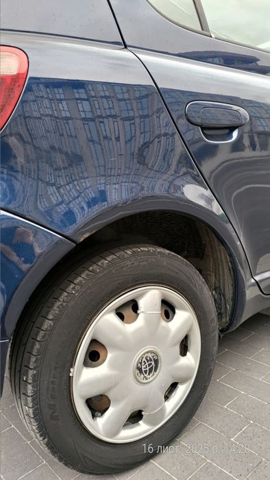 Toyota Yaris Тойота Яріс