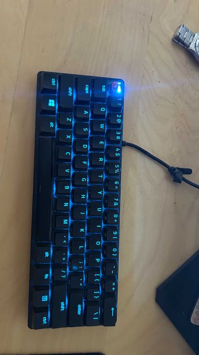 Razer Huntsman Mini – Teclado Gaming 60%, Excelente Estado