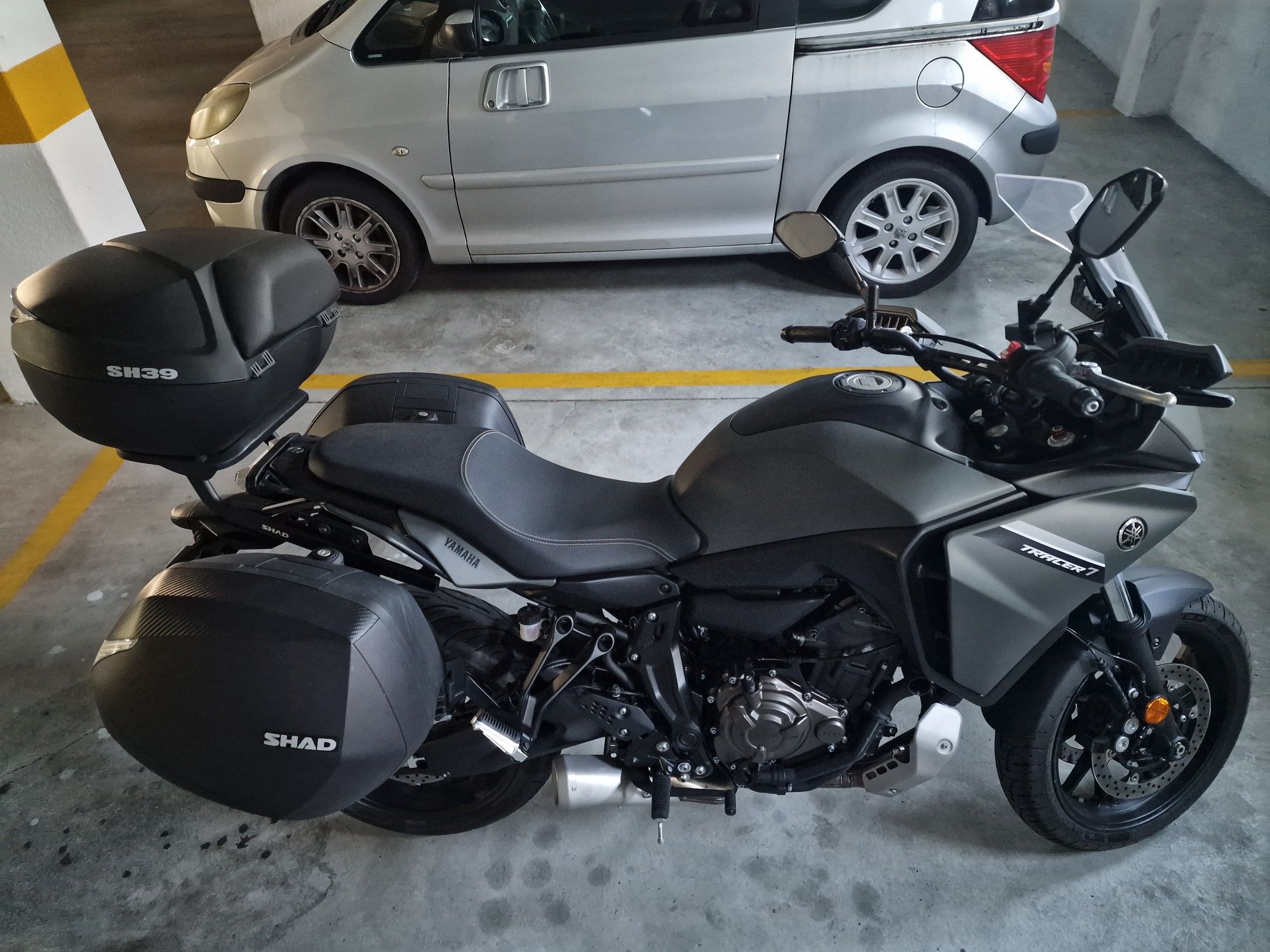 Yamaha Tracer 7 como nova