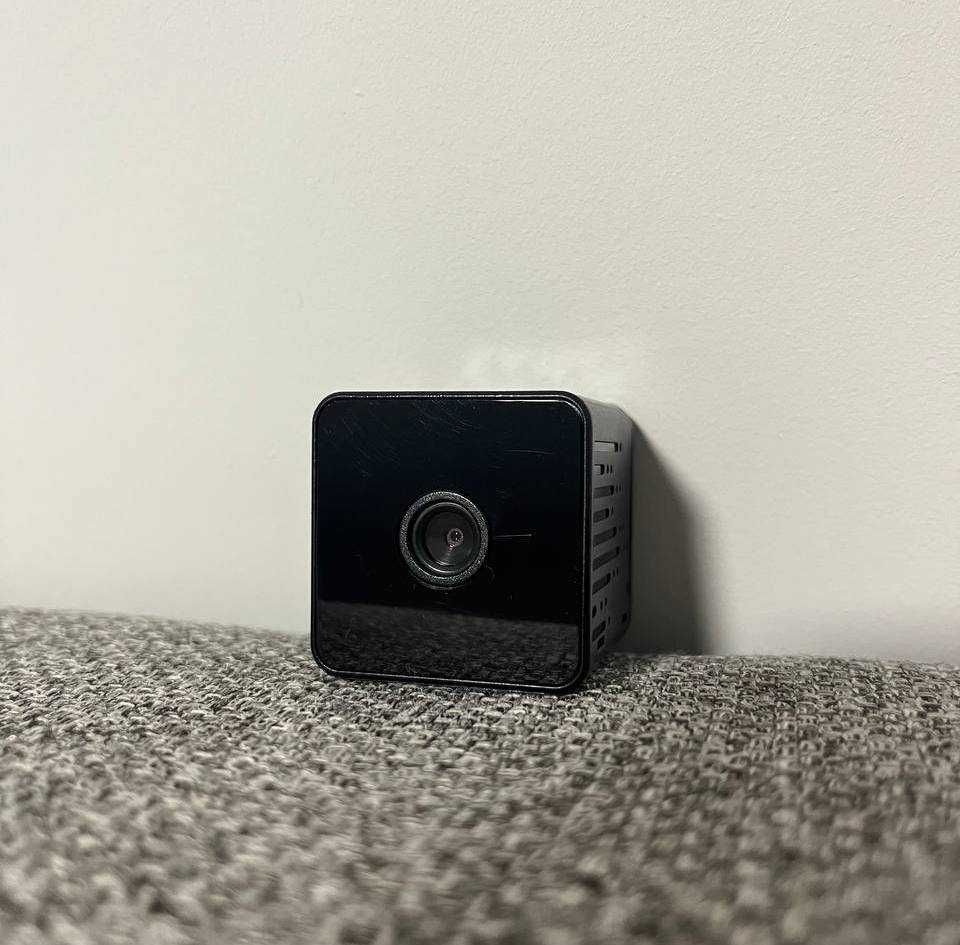 WiFI мини камера наблюдения V380 скрытая c вайфай с удаленным доступом