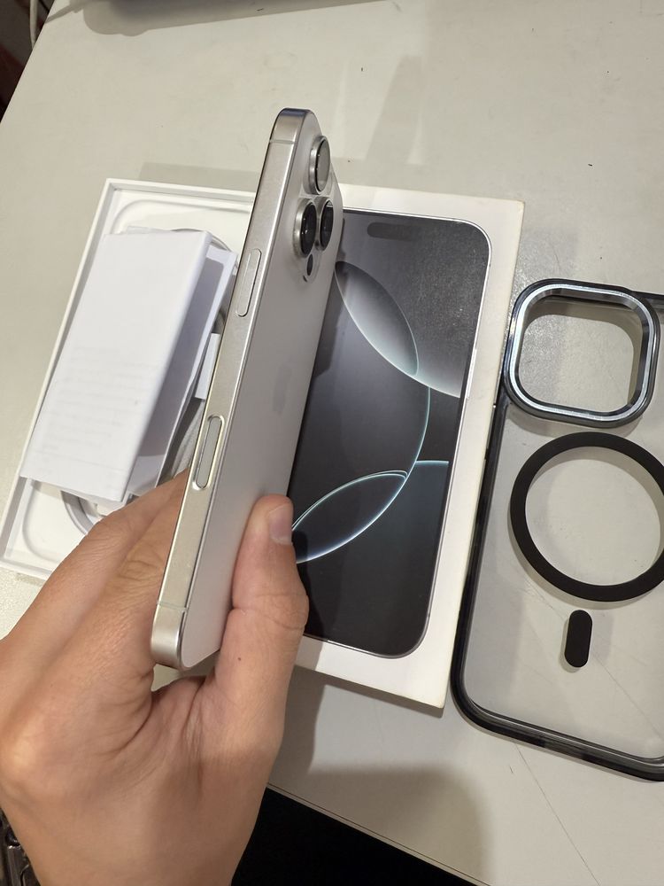 Iphone 16 pro 256Gb branco