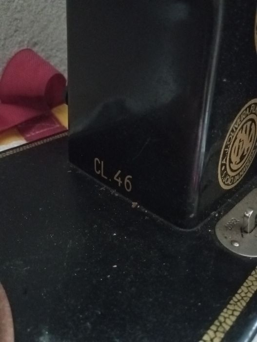 Máquina Oliva CL.46 preta