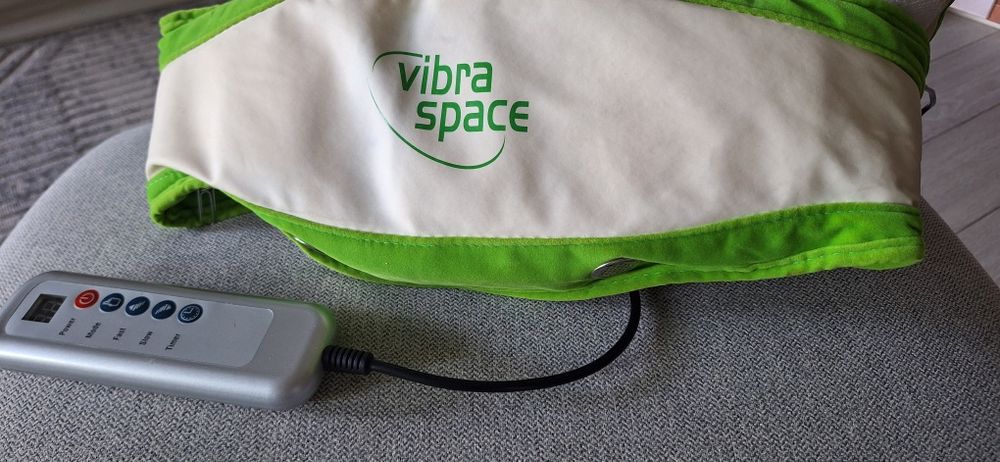 Pas masujący masażer wibracyjny z grzaniem