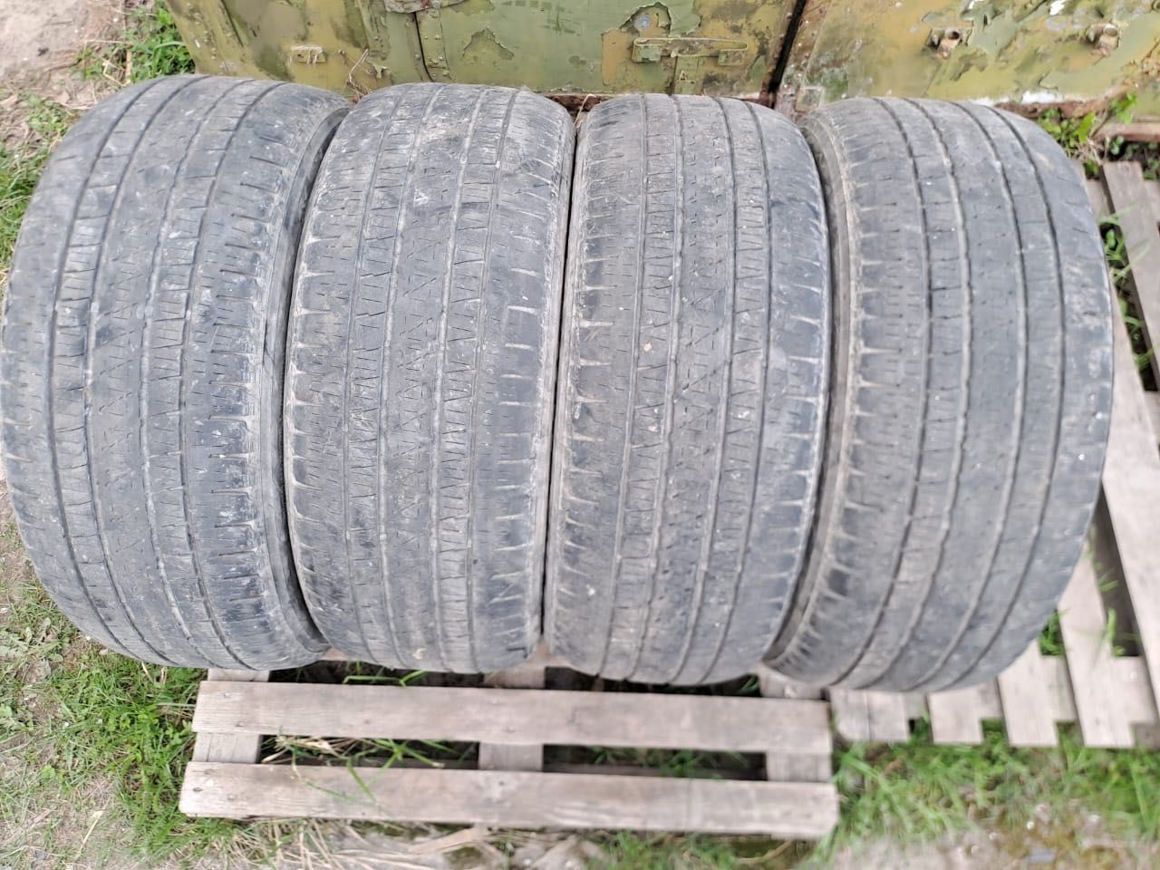 Bridgestone 265/50 R20