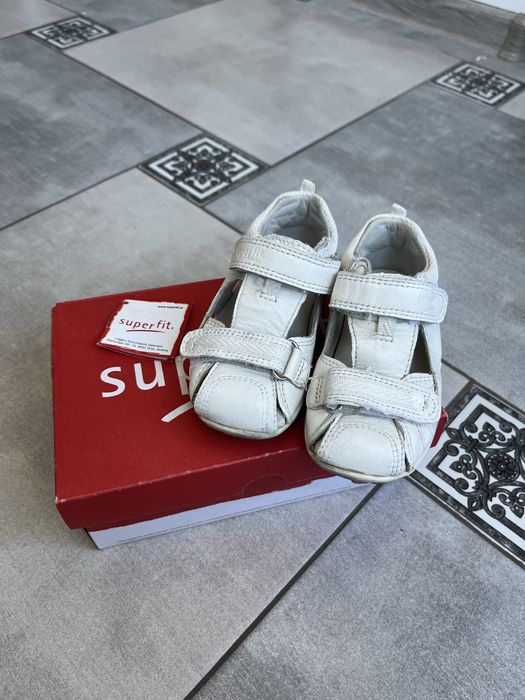 Босоніжки сандалі дитячі шкіряні superfit супер фіт 21 розмір, 13.3