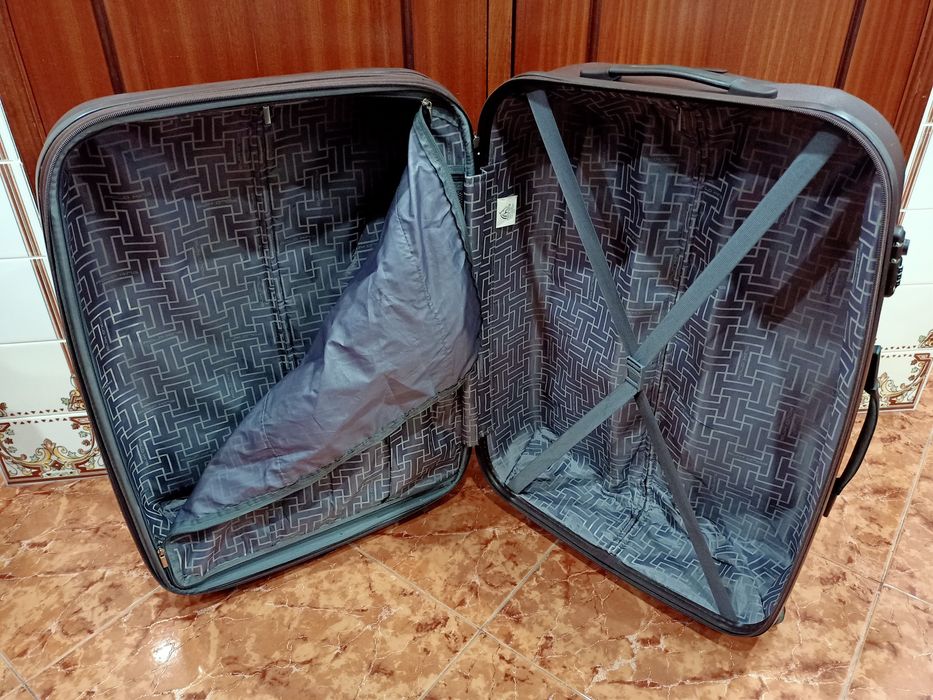 Mala Malas de porão até 23 kg viagem casa quarto apartamento vivenda.