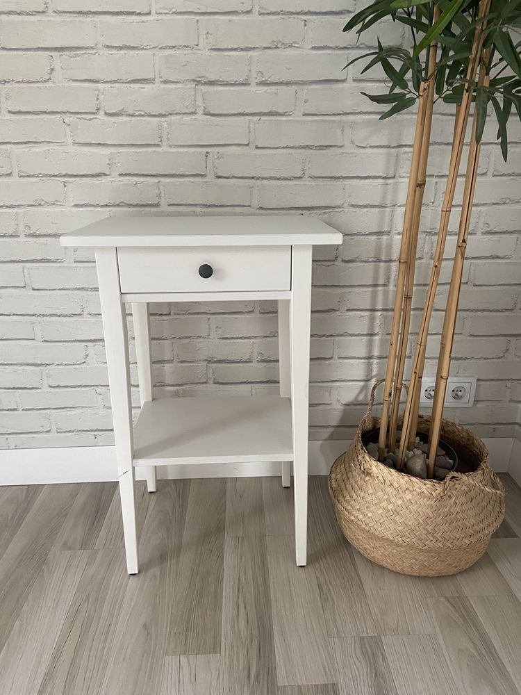 Stolik nocny hemnes ikea